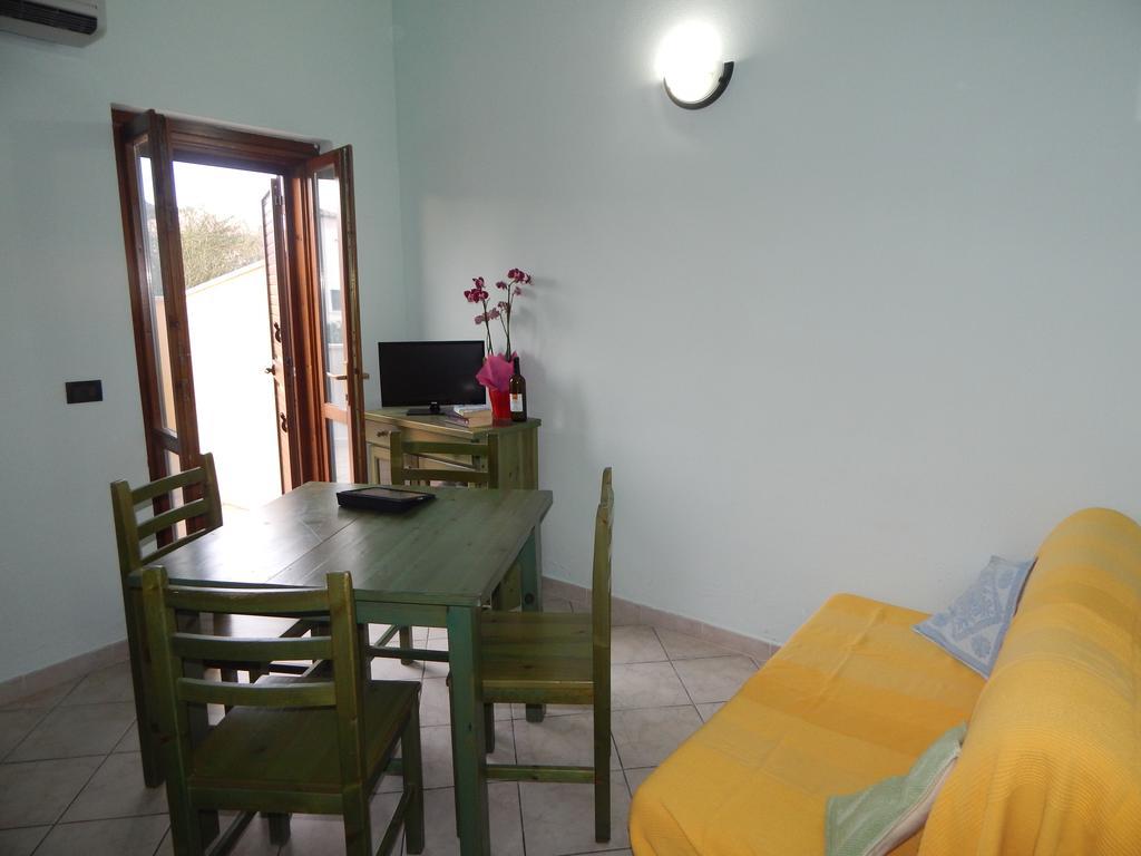 Appartamento Magnolia Cala Liberotto Kültér fotó