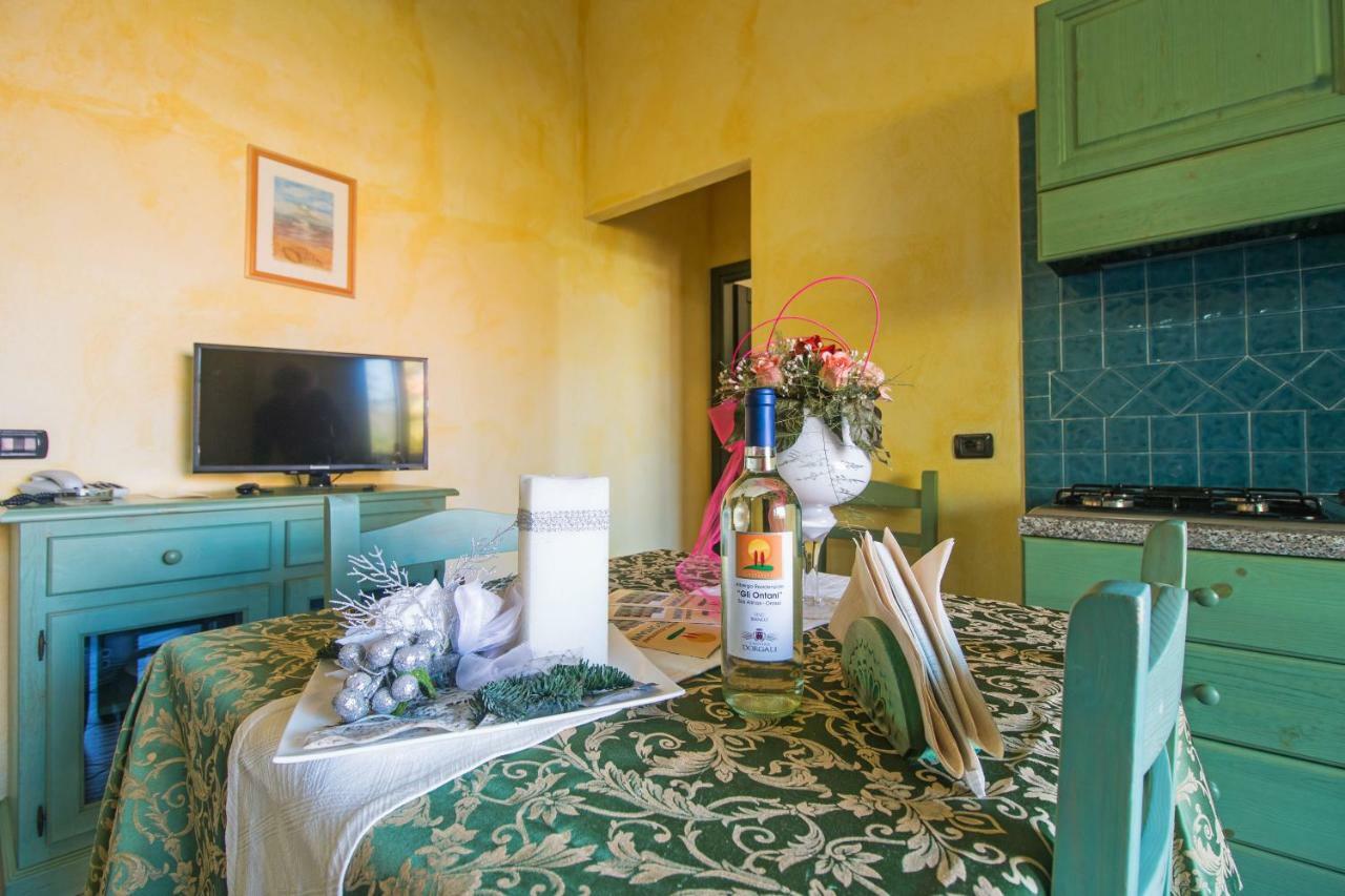 Appartamento Magnolia Cala Liberotto Kültér fotó